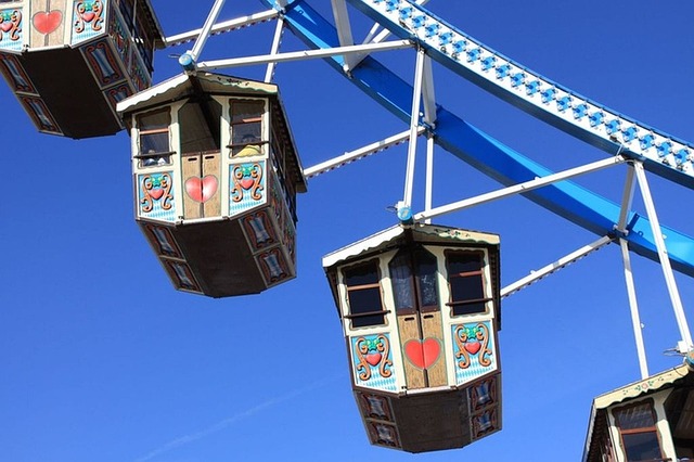 WIESN Accessoires Leder-Taschenanhänger Handhygiene Gel